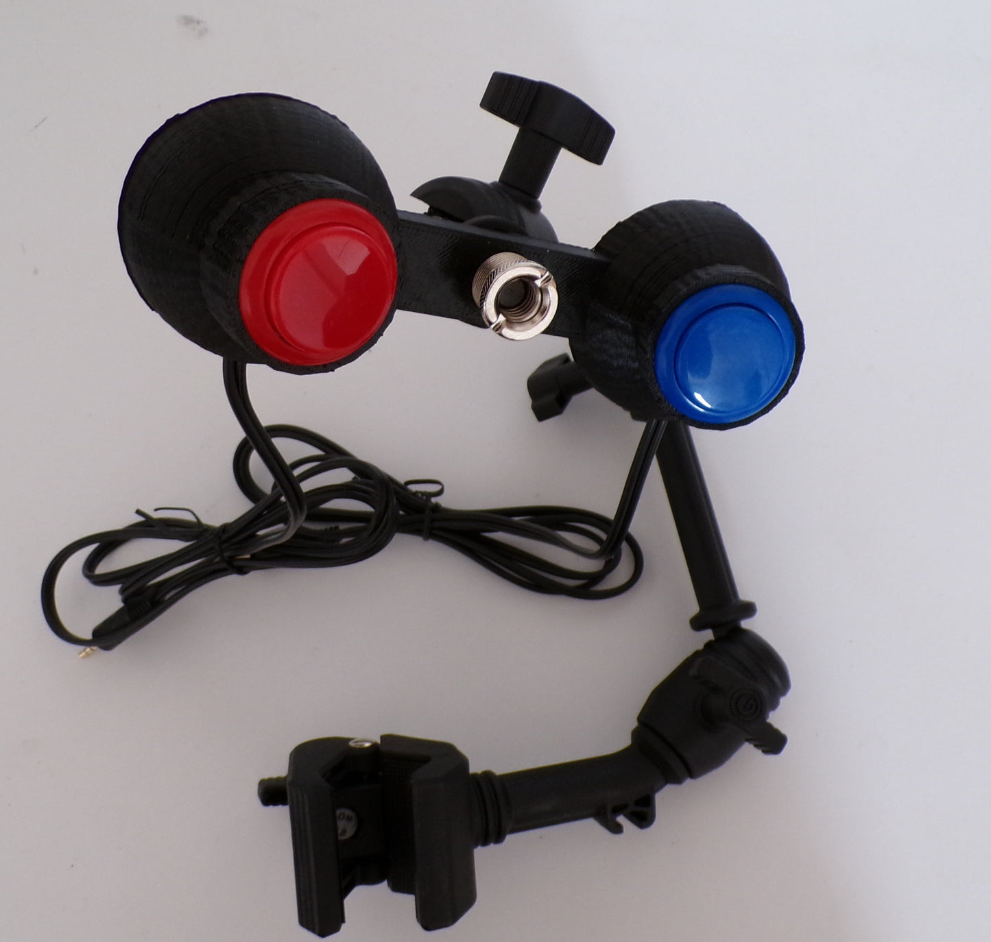 Double mounting arm for Logitech switch