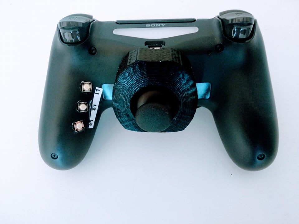 Manette PS4 adaptée pour main droite