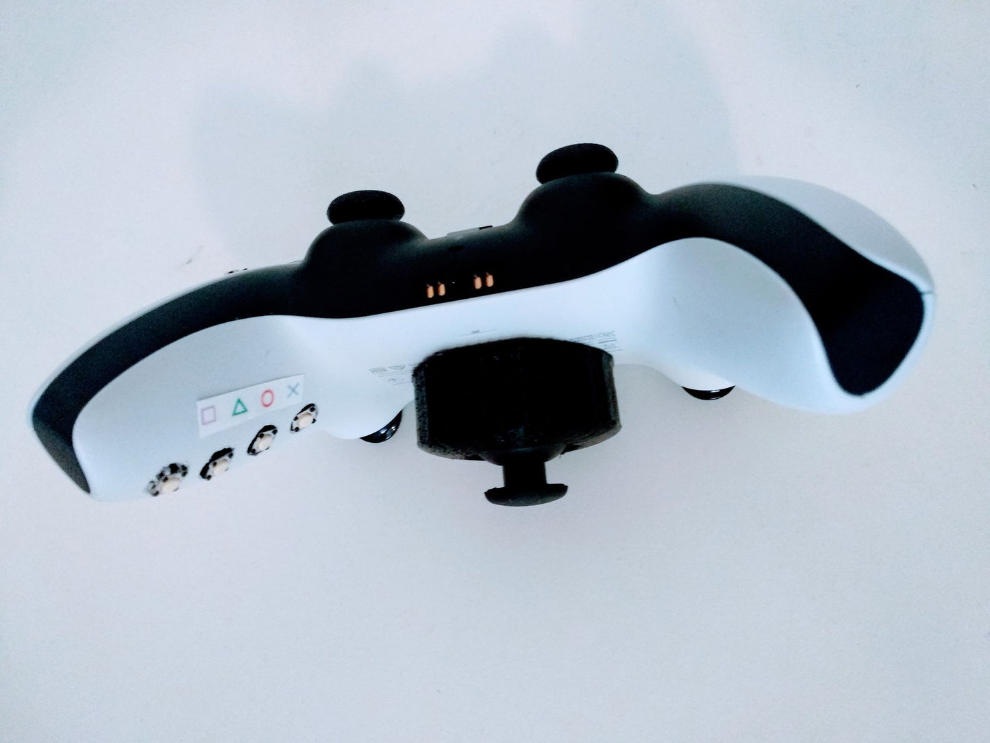 PS5 Dualsense controller suitable for left hand