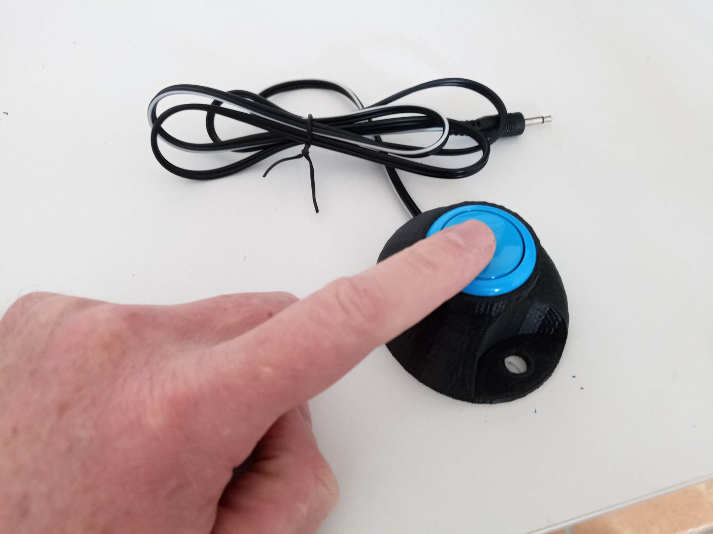 Robust standard switch 30 mm