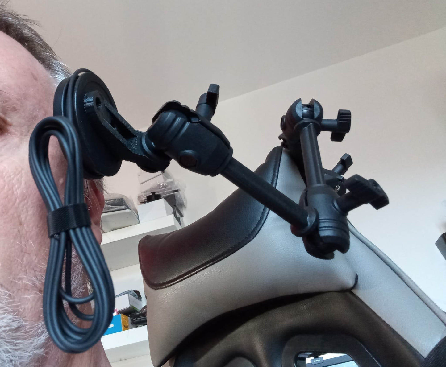 Double mounting arm for Logitech switch