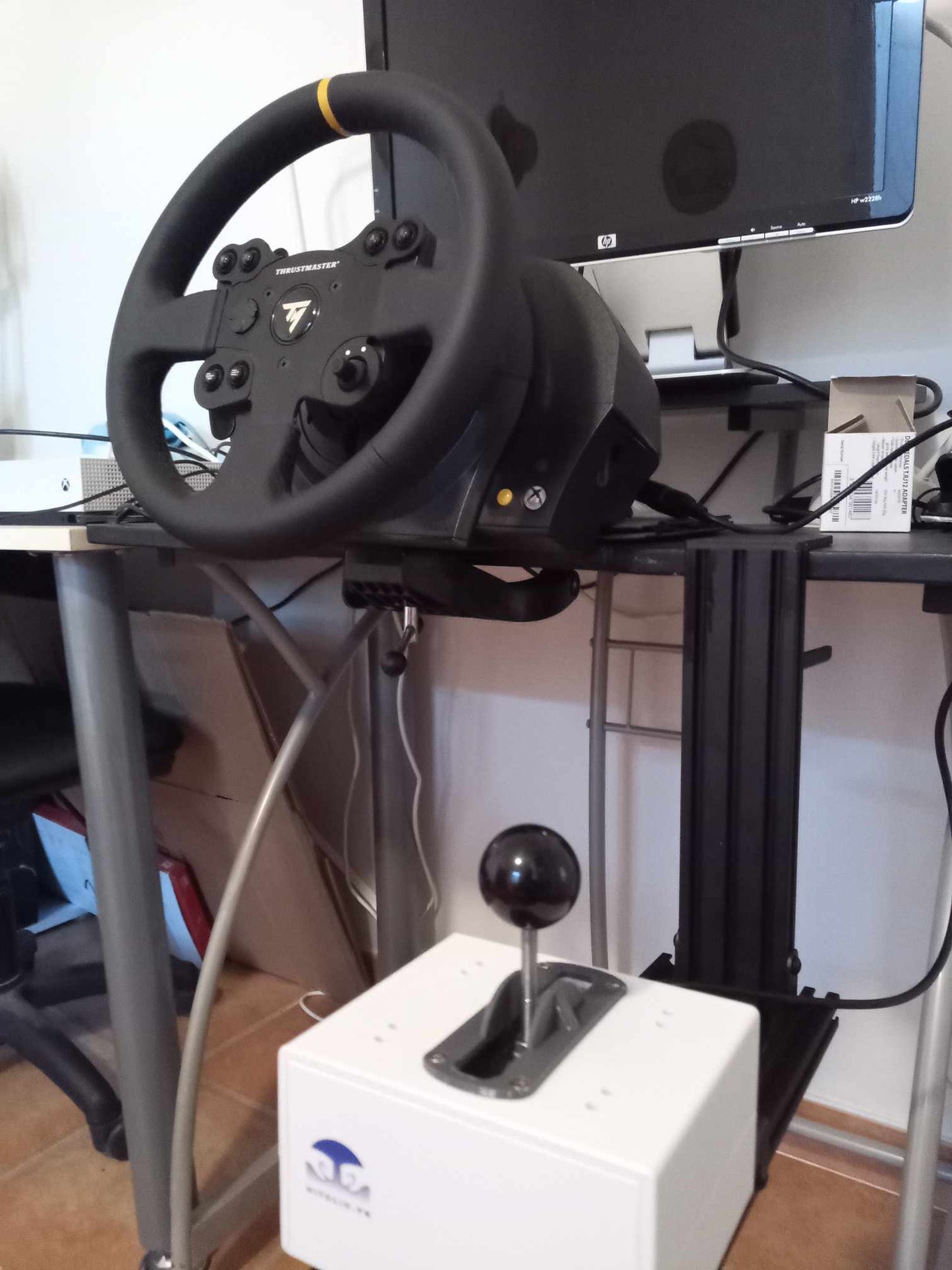 Accelerator and brake handle with mounting system, DB9 socket, jack sockets