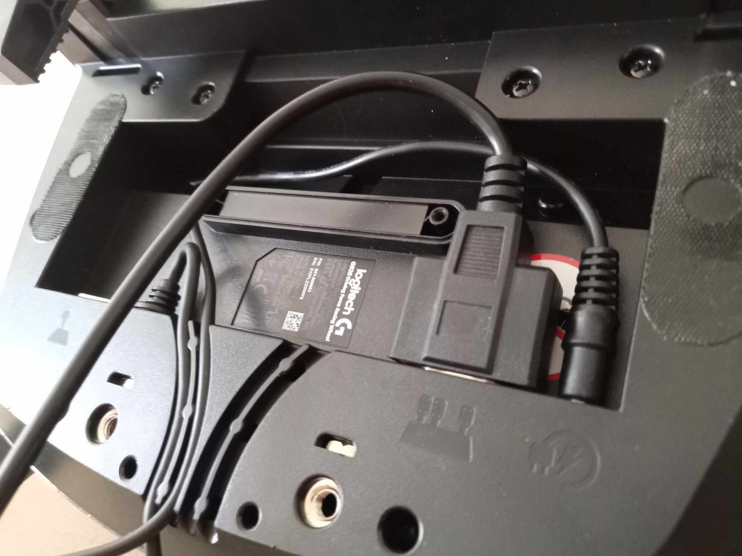 Accelerator and brake handle with mounting system, DB9 socket, jack sockets