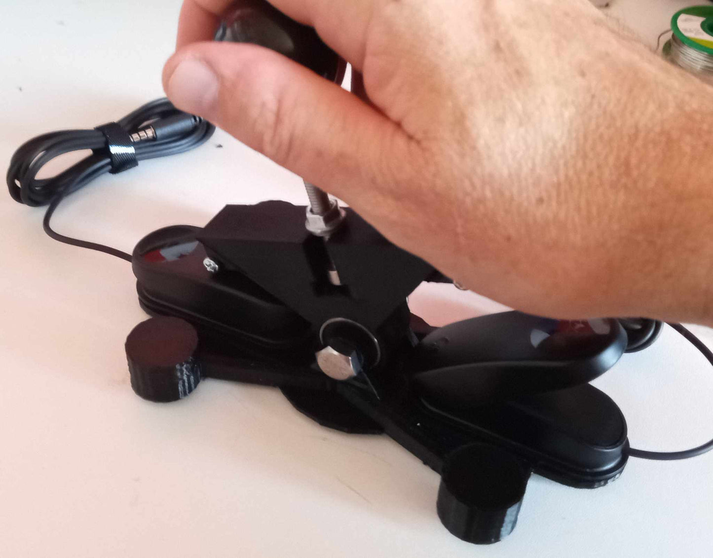 Système Push Pull pour gachettes Logitech