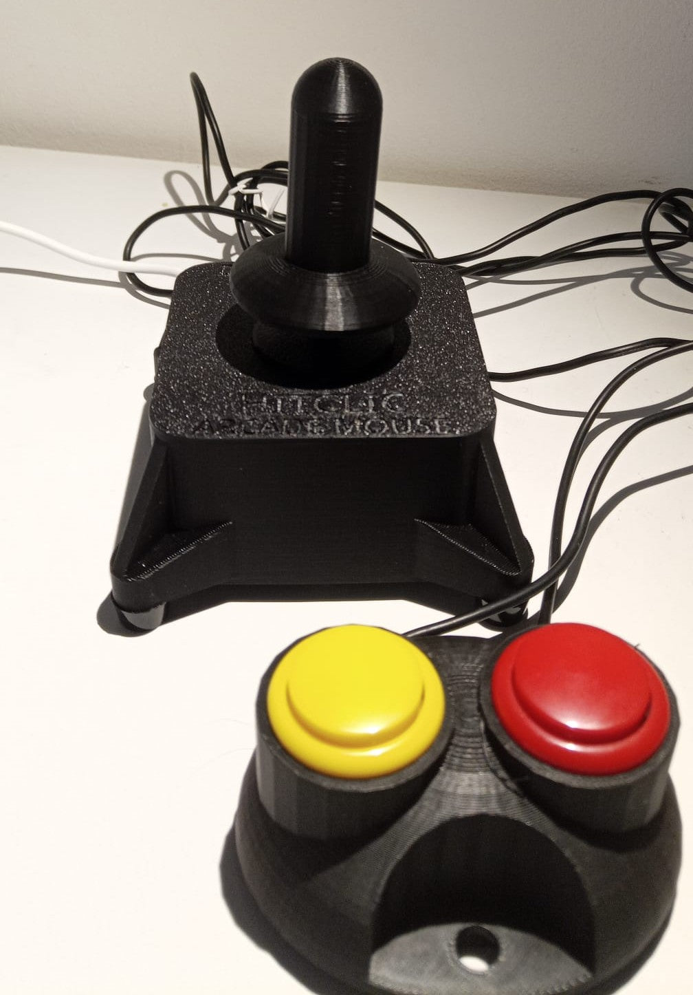 Souris joystick à contacteurs