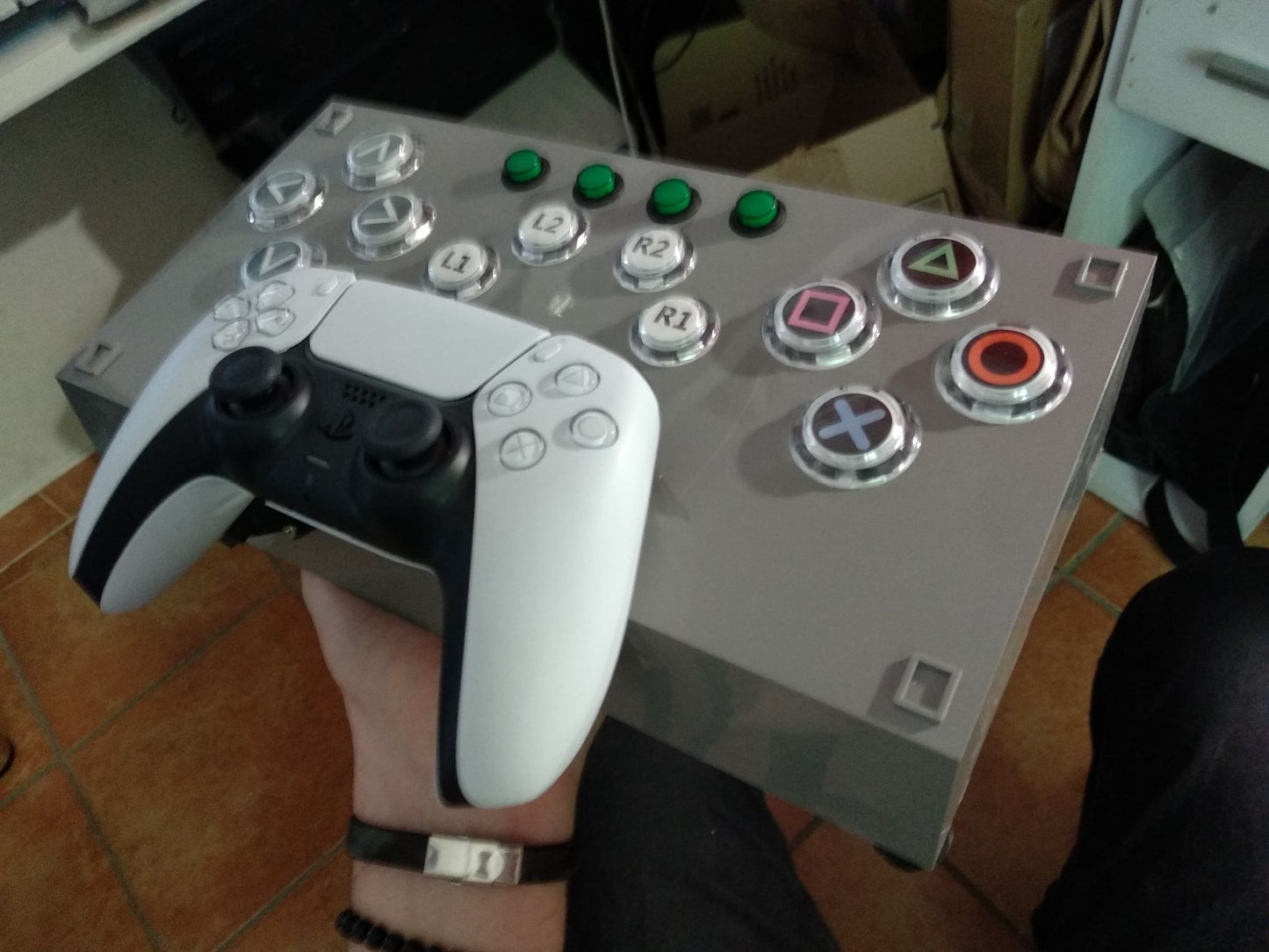 PS5 arcade box